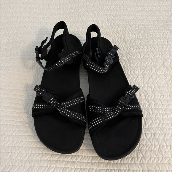 Merrell women’s sandal size 42 - Picture 2 of 6